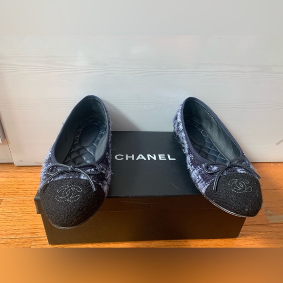 Chanel Blue Tweed Ballerina Flats - Picture 7 of 7